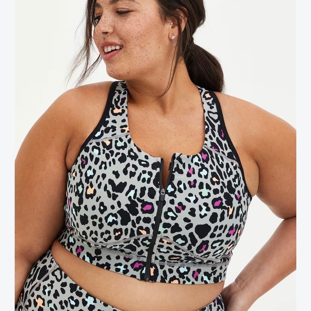 Torrid Active TRU Low Impact Wireless Zip Front Active Sports Bra Leopard 1X